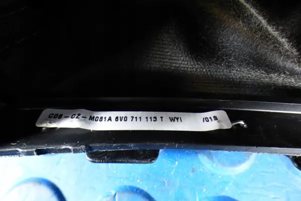 Pommeau de levier OEM 6V0711113T pour Skoda Fabia III image 6