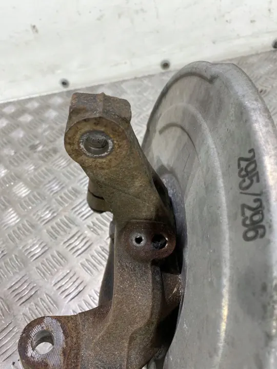 Cubo roda dianteira Mitsubishi FBZ20172 - Peça OE usada image 5