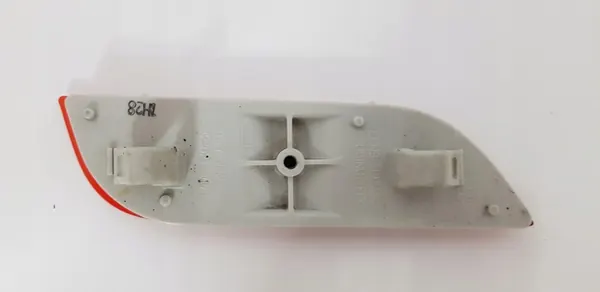 SUBARU IMPREZA Vasemman takapuskuriheijastin image 3