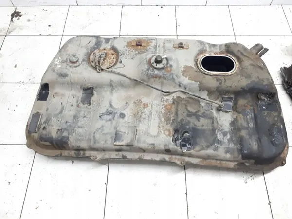 Gebruikte brandstoftank OEM ARA195188 voor Hyundai Santa Fe 2005 image 3
