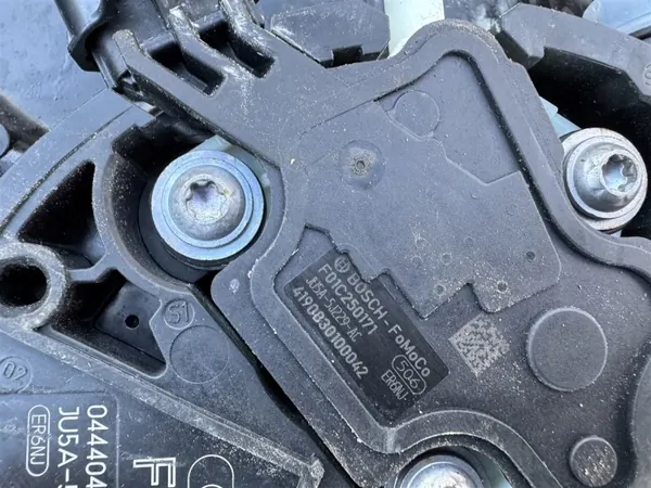 Bomba tanque AdBlue OEM KK31-5J228-AB para Ford Custom image 7