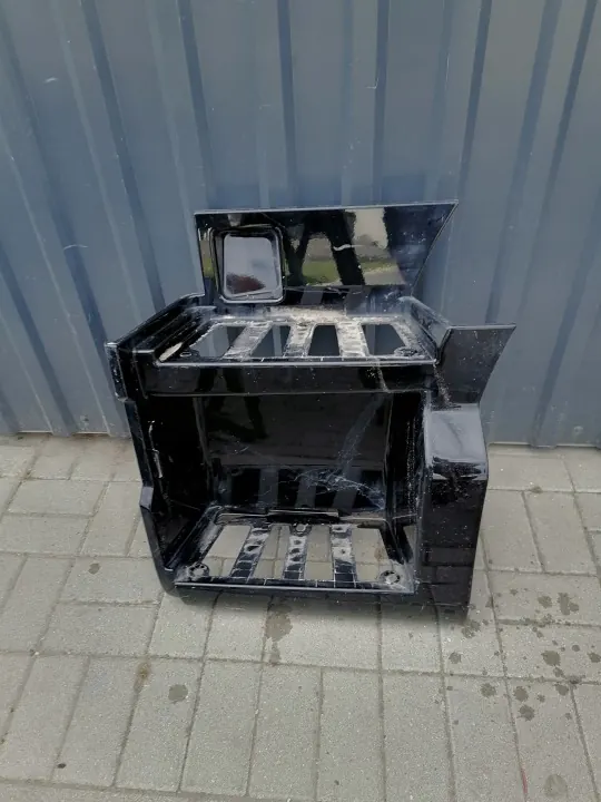 MAN TGX Hytthåll OEM 81615200075 - Begagnad image 2