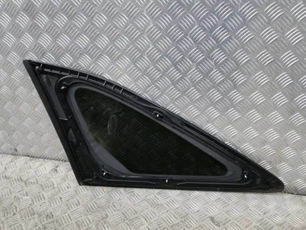 Begagnad Mörk Bak Höger Karossglas OEM 87820-P2200 image 3
