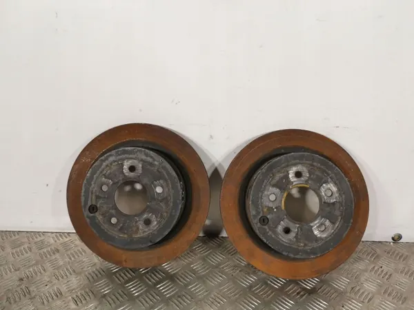 FBZ7440 Taka jarrulevy Infiniti Q50:lle - Käytetty image 2