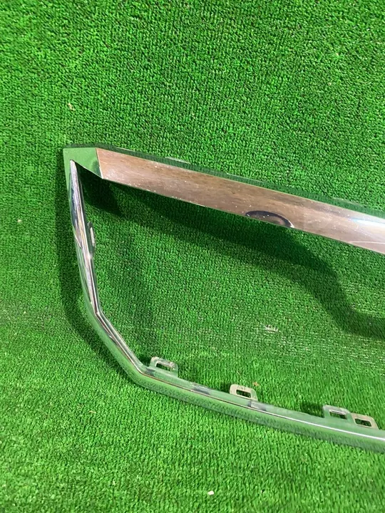 Chrome Grille Skoda Superb II Lift 13- OEM 3T0853607B image 2