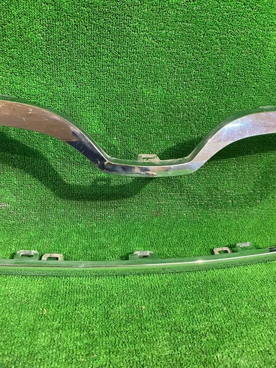 Chrome Grille Skoda Superb II Lift 13- OEM 3T0853607B image 3