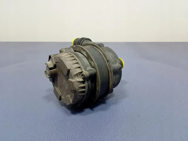 BMW Vesipumppu OEM 8651288 3-sarja G20/G21 image 5