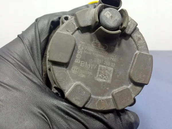 BMW Vesipumppu OEM 8651288 3-sarja G20/G21 image 7