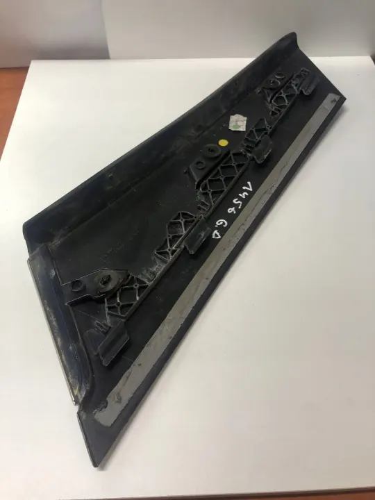 Sidorutslist höger Citroen C5 OEM 9685658777 image 3