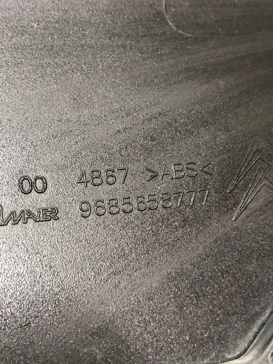 Sidorutslist höger Citroen C5 OEM 9685658777 image 4
