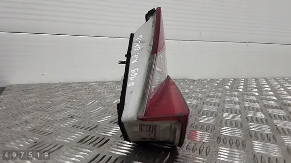 Luz trasera izquierda Skoda Superb II Sedan Lift image 2