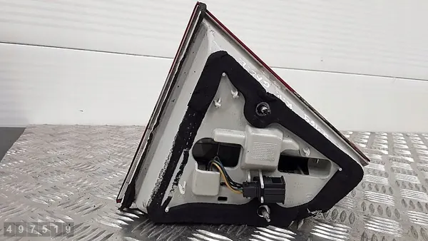 Luz trasera izquierda Skoda Superb II Sedan Lift image 3