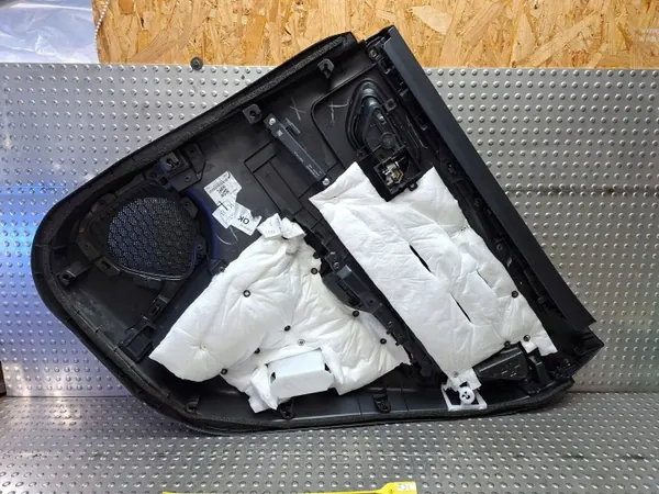 Vasen Takaoven Panel OEM S25165649 Nissan Qashqai image 6