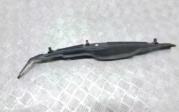 Spatbordafwerking VW Jetta MK7 OEM 17A821111B - Gebruikt image 3