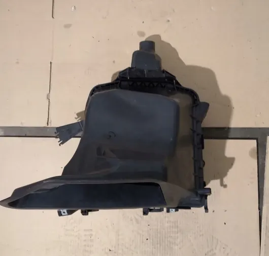 Mercedes-Benz OE A1668300053 Interieurfilter behuizing image 3