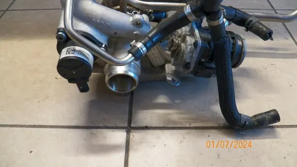 Turbocompresor CITROEN PEUGEOT 1.2 THP OEM 9812723880 image 2