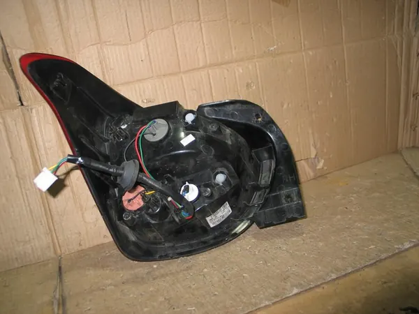 Lámpara Trasera Derecha Hyundai i10 Lift 16- 92402-B9100 image 9