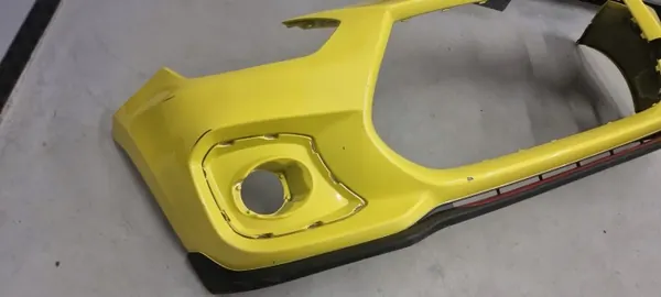 Suzuki Swift MK8 etupuskuri OEM 71711-68R D-C image 4