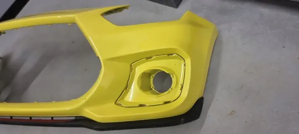 Suzuki Swift MK8 etupuskuri OEM 71711-68R D-C image 6