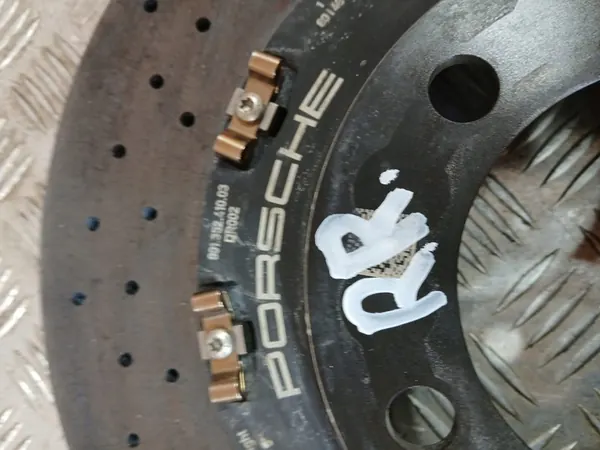 Porsche 991 Keramisk Bromsskiva Höger Bak Turbo image 3