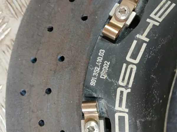 Porsche 991 Keramisk Bromsskiva Höger Bak Turbo image 5