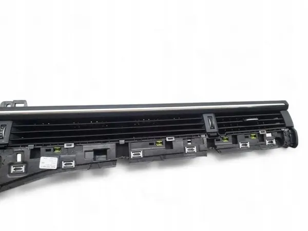 Prise d'air console Audi A4 OEM 8W1820902E 2.0L image 7