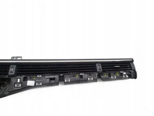 Prise d'air console Audi A4 OEM 8W1820902E 2.0L image 8