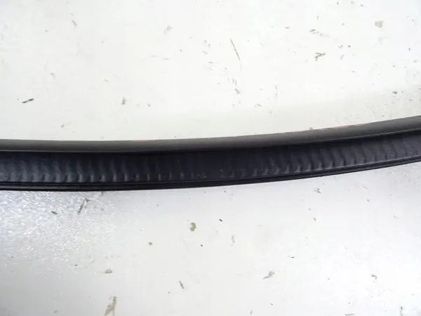 MAZDA CX-5 2.2 D Sello de Puerta Trasera Izquierda 2012-2017 image 4