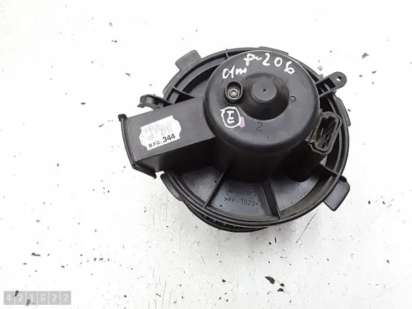Peugeot 206 värmefläkt OEM 6424501 image 2