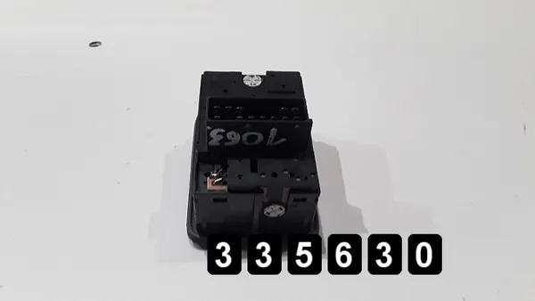 Interrupteur Saab 9-5 OEM AM-335630 - Pièce d'occasion image 2