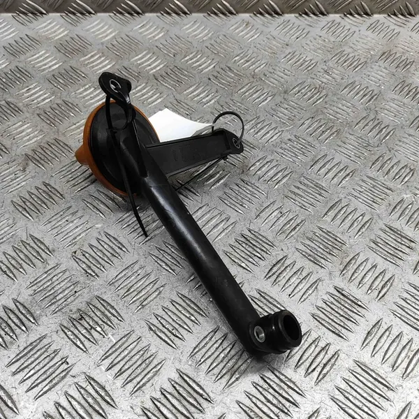 Pompe à huile Ford Focus III Turnier 1.6L 2012 OEM 4012146A image 5