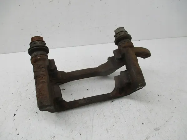 Renault Kangoo 2/3 Kiinnitystuki OEM 250/B Oikea Taka image 4