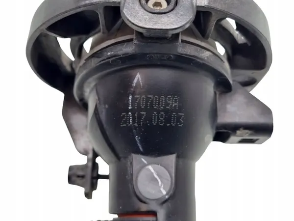 Chrysler Pacifica 2018 Farol de neblina direito image 5