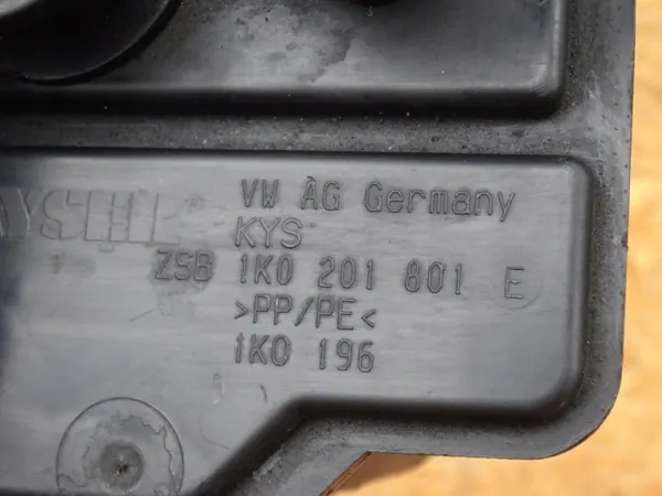 OEM 1K0201801E kolfilter för Audi A3 8P TT 8J image 4