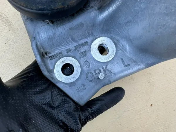 Subaru OE Moottorin Tuki Vasen OEM 09-14R image 7