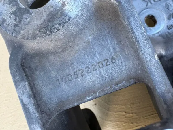 Subaru OE Moottorin Tuki Vasen OEM 09-14R image 8