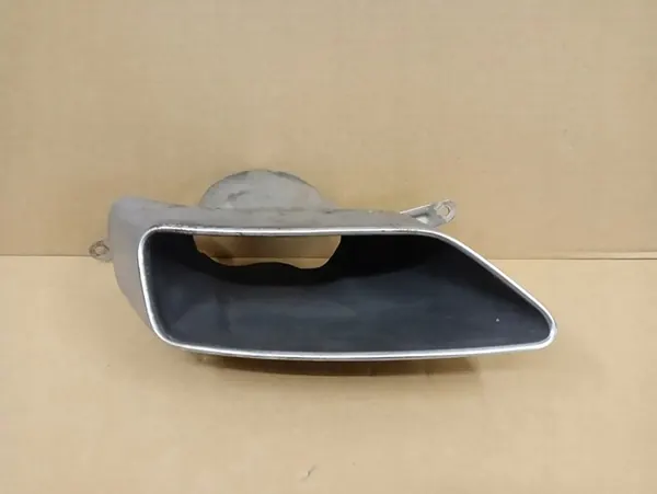 OEM SSR 8W0253826M Rechter Auspuffendtopf Audi A4 B9 image 2