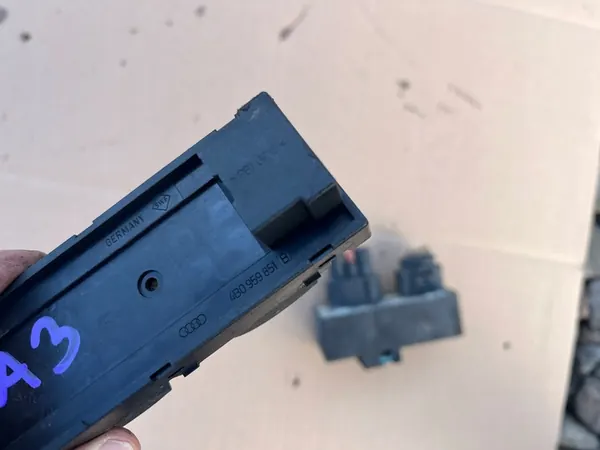 Vorderes linkes Fensterpanel Audi A3 8L 1999-2002 OEM image 3