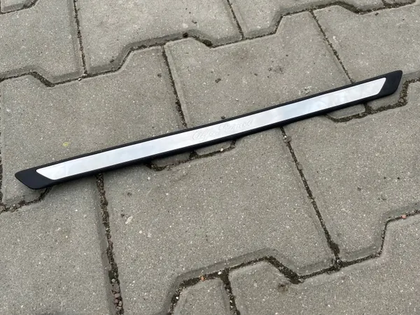 OEM LISTWA PROGU PRAWA PRZEDNIA Rechter voor dorpelbeschermer image 2
