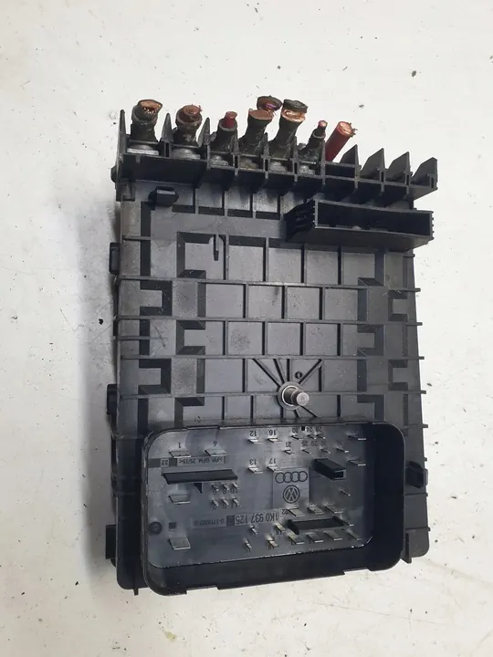 Zekeringkast Audi A3 8P 1K0937125C image 3