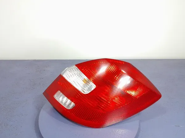 SKODA FABIA II LIFT KOMBI LÁMPARA TRASERA DERECHA 5J6945112A image 2