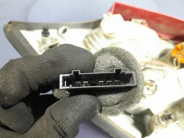 SKODA FABIA II LIFT KOMBI LÁMPARA TRASERA DERECHA 5J6945112A image 7