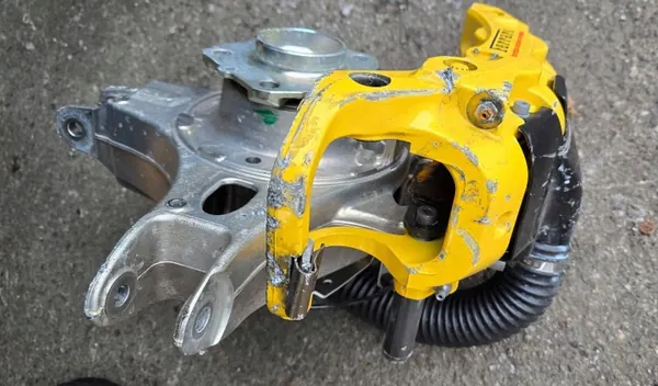 Ferrari 458 Taka Vasen Kääntöakseli OEM 299933 image 5