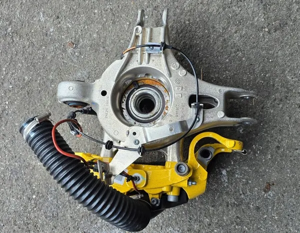 Ferrari 458 Taka Vasen Kääntöakseli OEM 299933 image 6