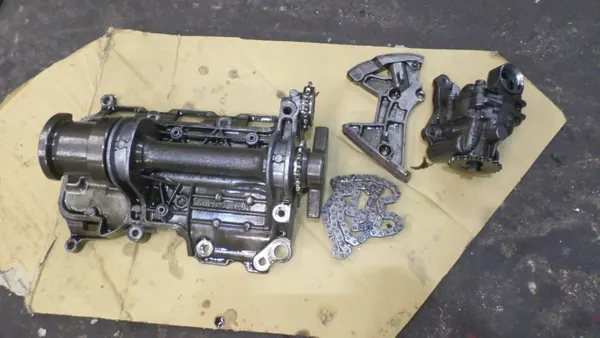 Oljepump balansaxel 1.4 TDI OEM 045103127D image 2