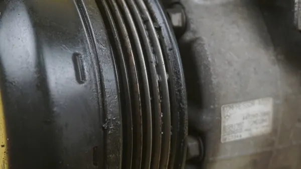 MERCEDES E W212 CLS 2.2 CDI Compresor AC A0032308711 image 5