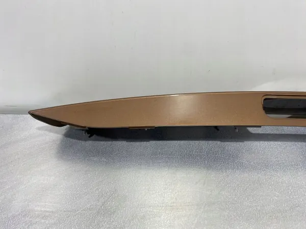 Moldura de maletero Ford B-MAX OEM FBZ20872 - Usado image 3