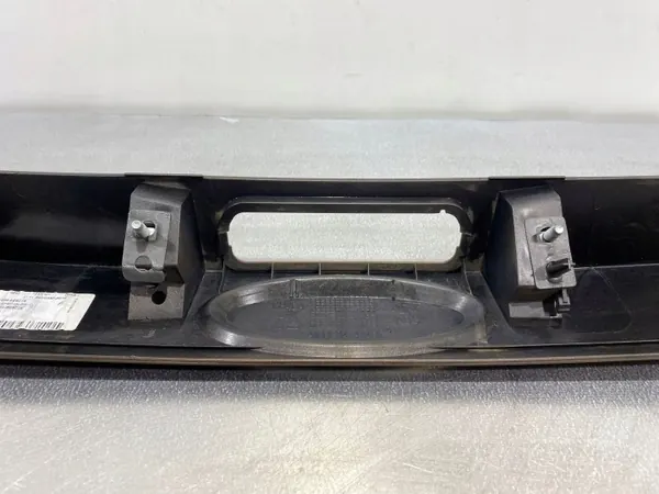 Moldura de maletero Ford B-MAX OEM FBZ20872 - Usado image 7