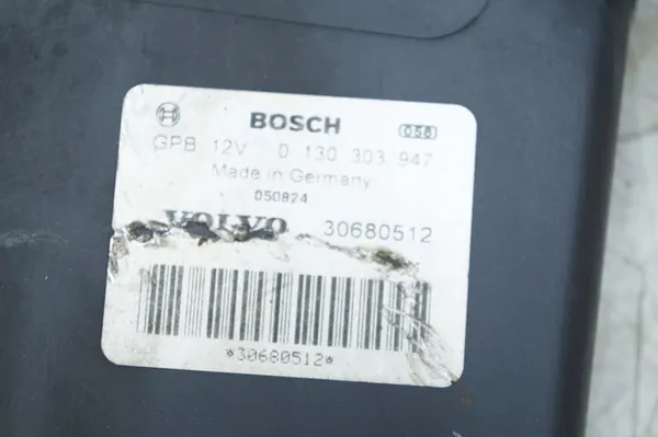 Volvo S80 OE Kylarrubrik 30680512 image 4