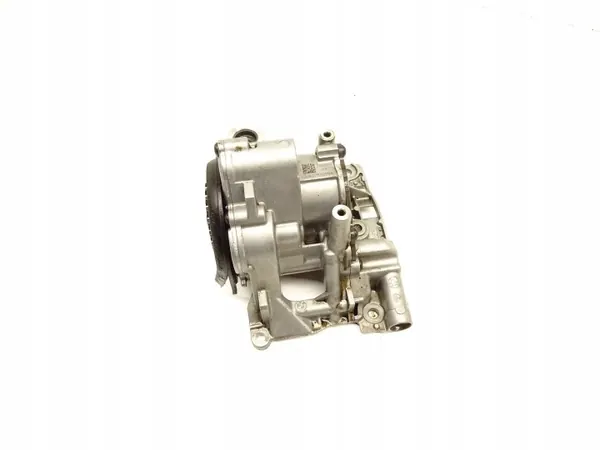 Bomba de óleo usada OEM 7823007 para BMW/MINI N47 2.0D image 2